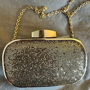 MINI GOLD EVENING CLUTCH